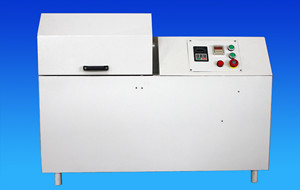 天創(chuàng)粉末360度旋轉(zhuǎn)行星式球磨機